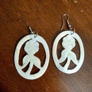 Shell earrings